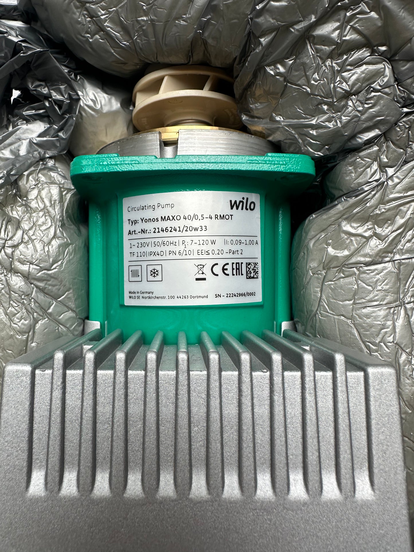 Circulateur Wilo Yonos MAXO 40/0,5‑4 – DN 40, entraxe 180 mm, neuf déstockage sans emballage