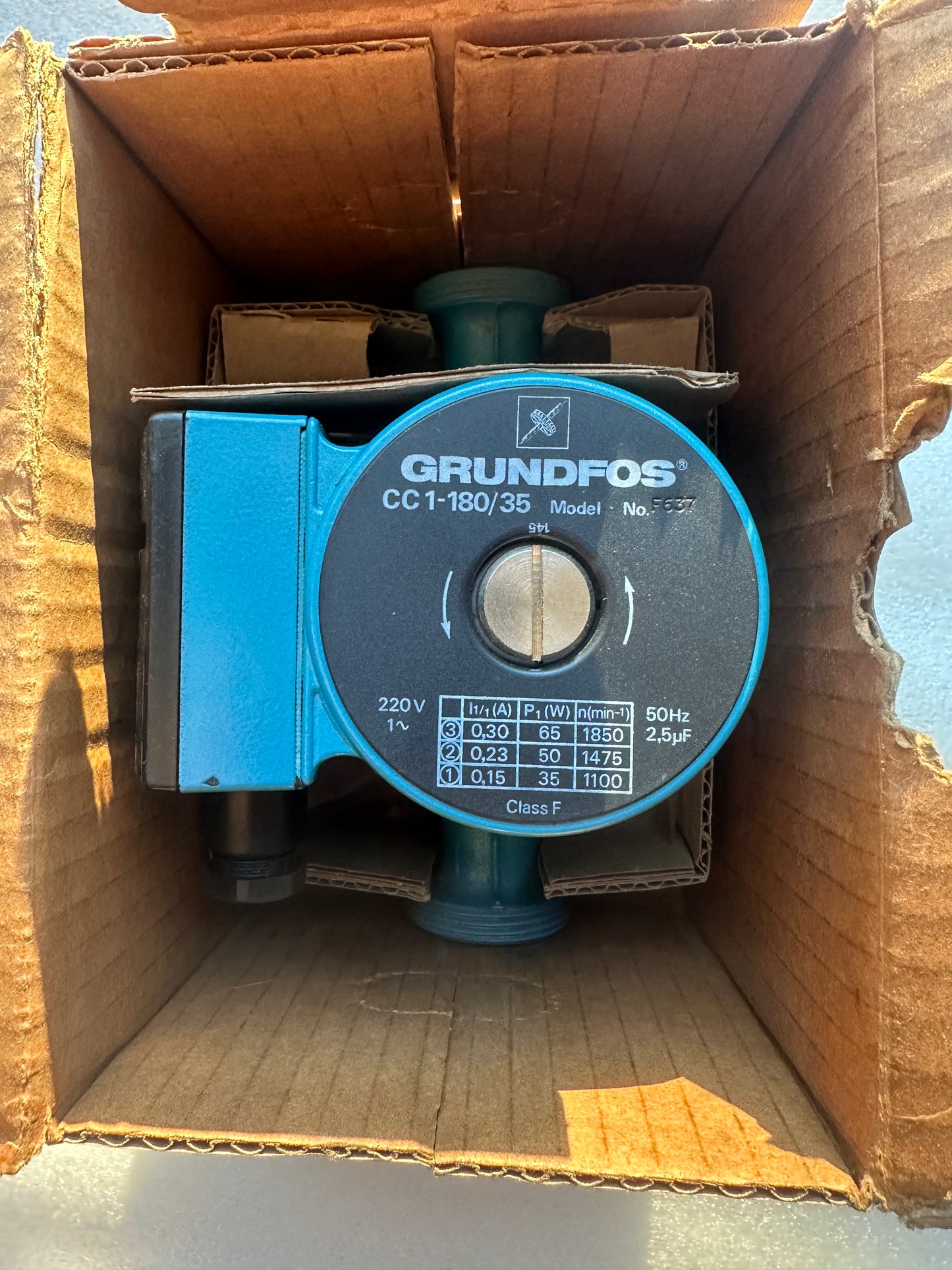 circulateur grundfos cc1-180/35 – pompe chauffage – neuf (traces de stockage, carton absent/abîmé)