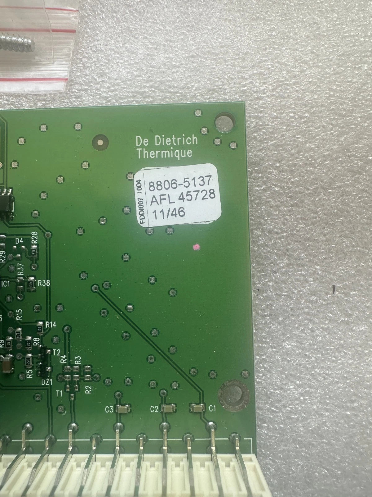 Carte électronique De Dietrich Diematic 3 – Réf. 8806-5137 – Pièce d'origine –