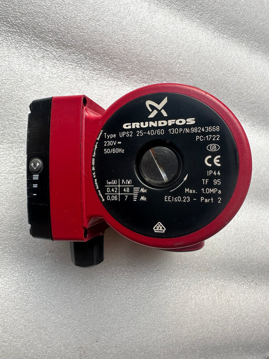 Circulateur GRUNDFOS UPS2 25-40/60 130 – Réf. 98243668 – Neuf (carton absent ou abîmé)