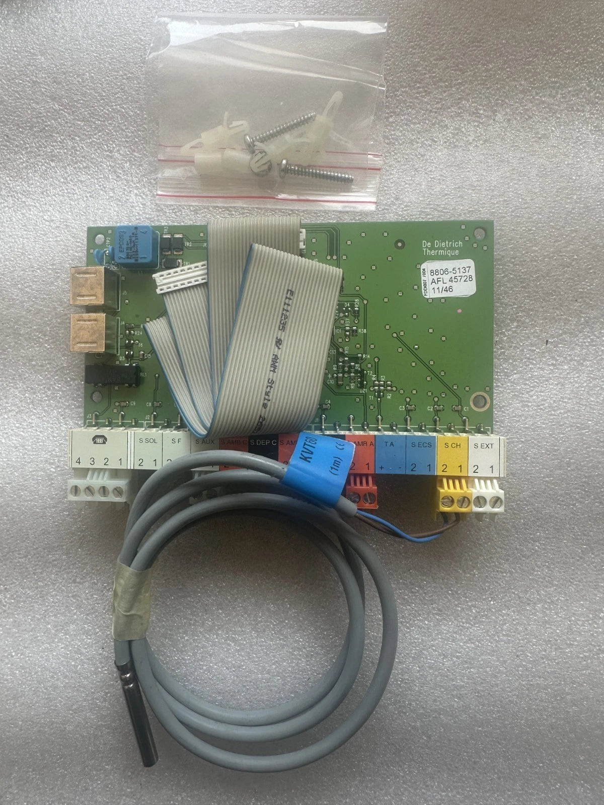 Carte électronique De Dietrich Diematic 3 – Réf. 8806-5137 – Pièce d'origine –